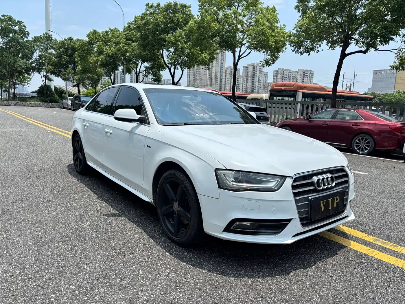 Audi A4L 2013 35 TFSI Automatic Standard фото 4