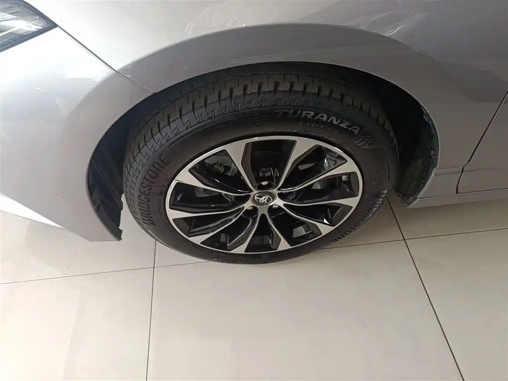 Toyota Avalon 2022 2.0L Luxury Edition фото 23
