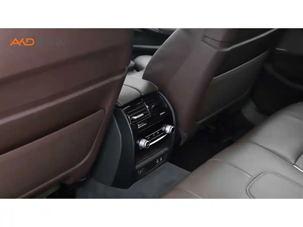 BMW 5 Series (Import) 2020 540i Style Edition M Sport Package фото 9