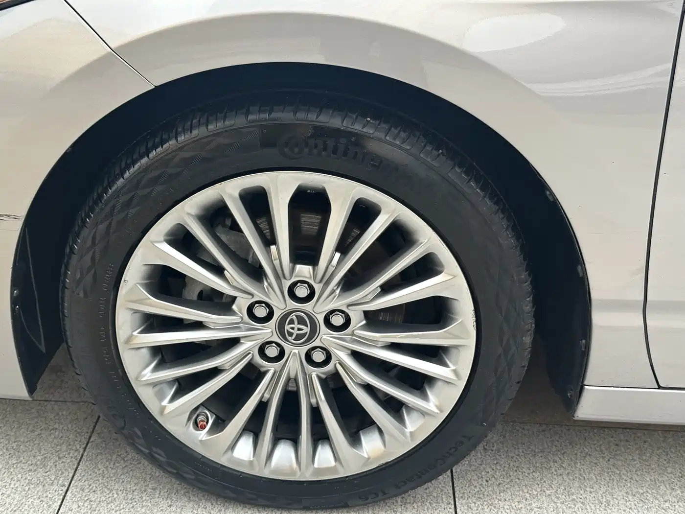 Toyota Avalon 2019 Hybrid 2.5L XLE Premium Edition China VI фото 10