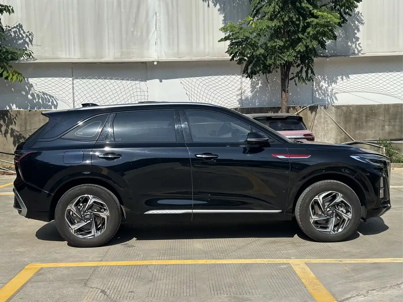 Hongqi HS3 2023 1.5T 2WD Virtue Edition фото 4