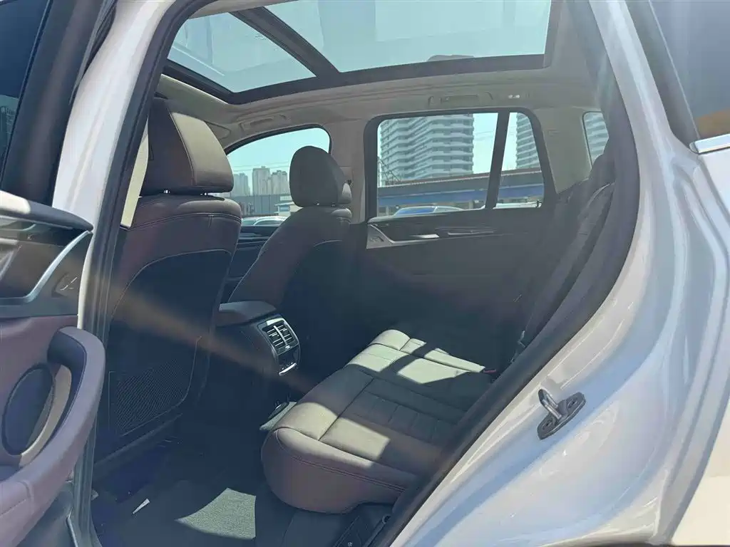 BMW X3 2021 Facelift xDrive25i Luxury Package фото 17