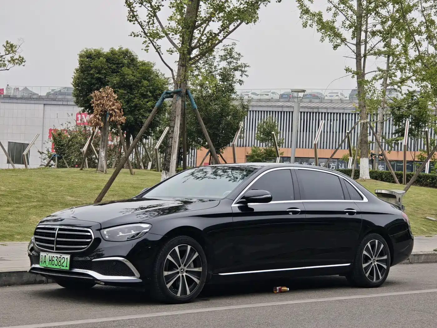 Mercedes-Benz E-Class New Energy 2022 Facelift III E 350 e L Plug-in Hybrid Sedan