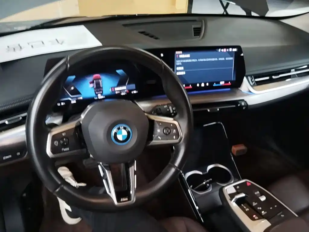 BMW iX1 2025 2025 eDrive25L M Sport Package