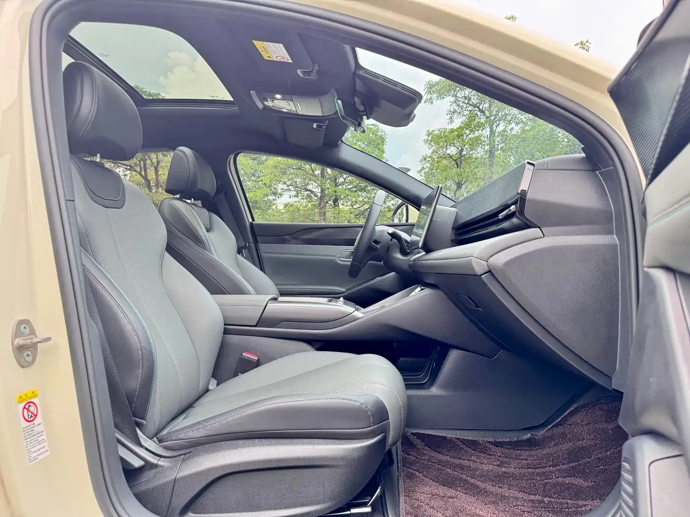 BYD Qin L 2025 EV 470KM Leading Edition фото 9