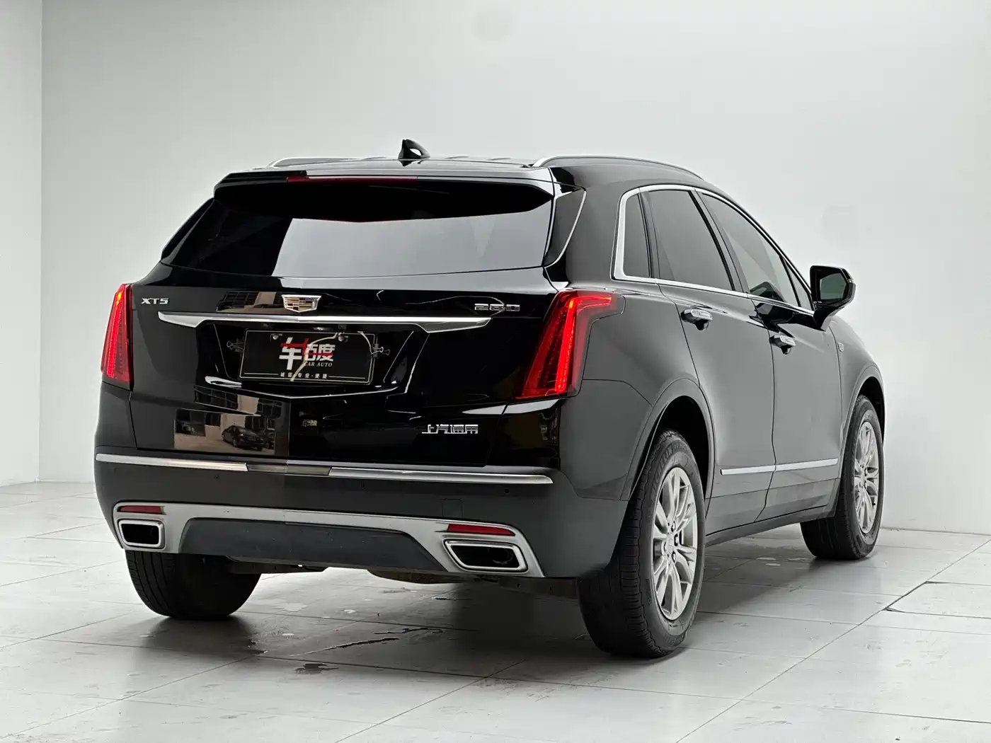 CADILLAC XT5
