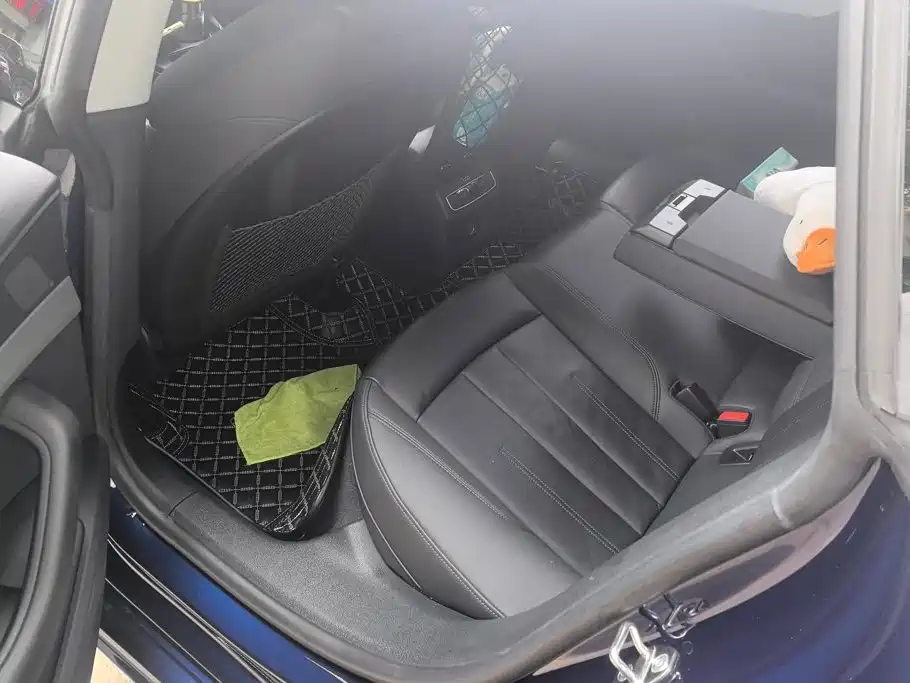 Photo 11 - Audi A5 (Import)