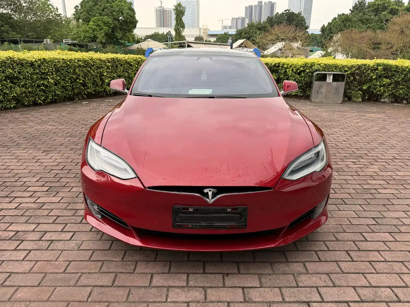 TESLA MODEL S