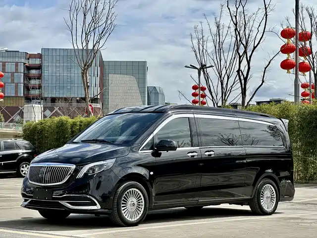  Mercedes-Benz Vito 2023 2.0T Business 7-Seater