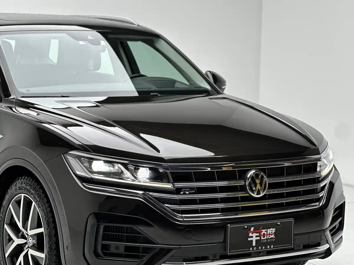 Volkswagen Touareg 2019 3.0TSI Sharp Edge Edition China VI фото 11