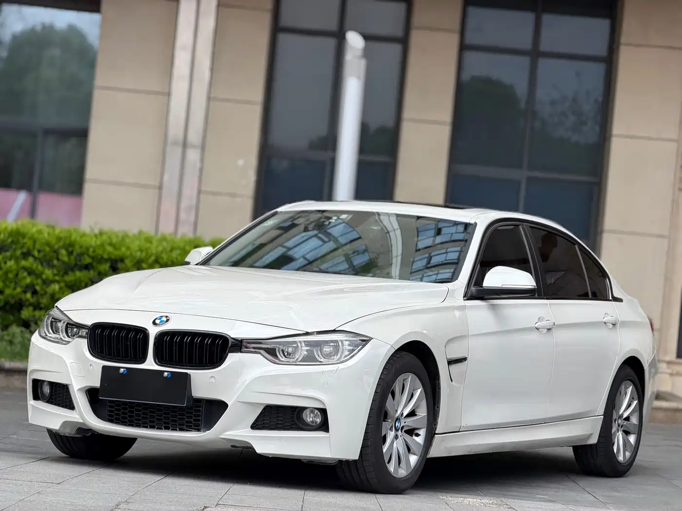 BMW 3 Series 2018 320Li Fashion Style