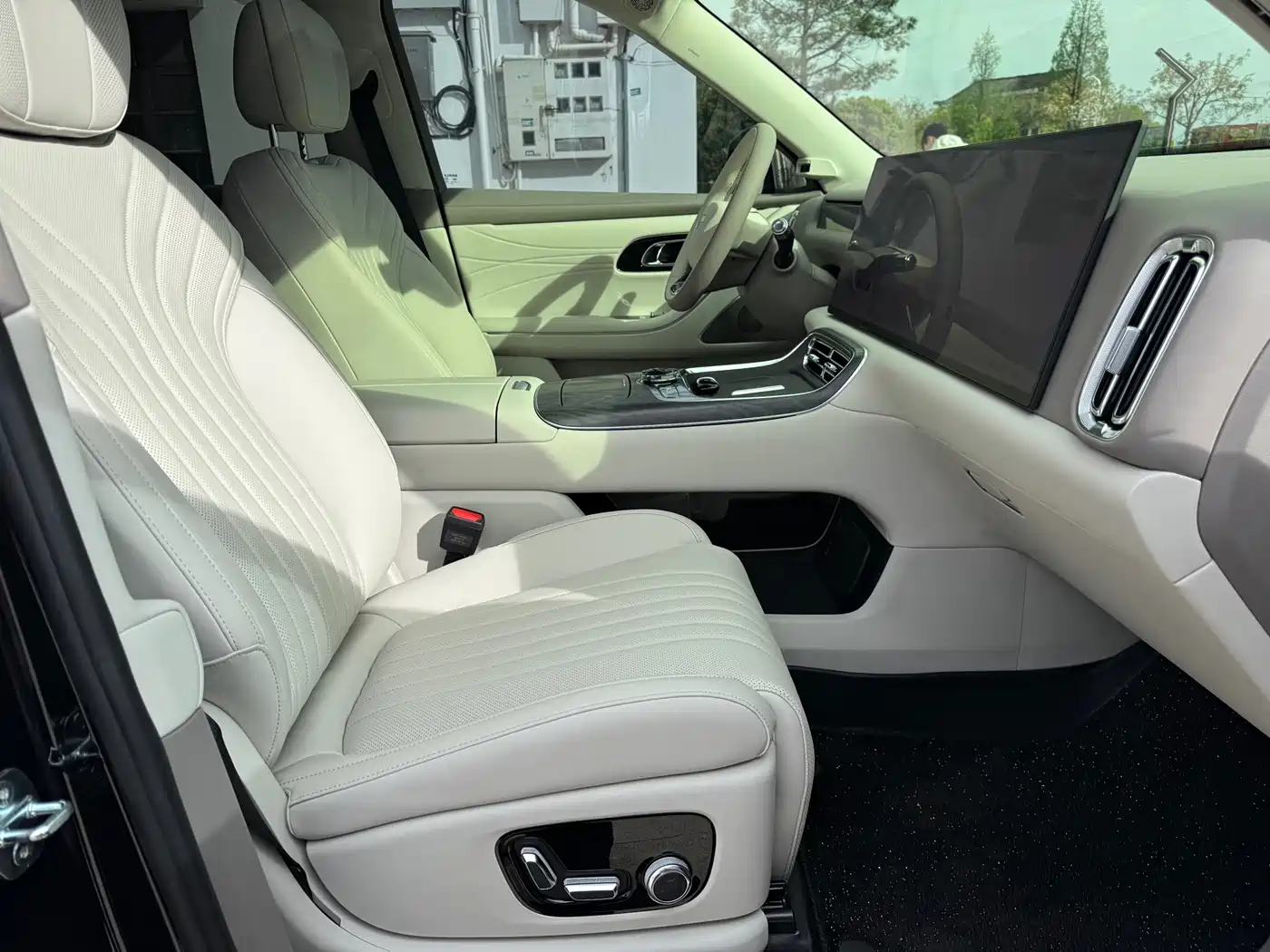 Geely Galaxy Galaxy M9 2025 Model 230km 2WD Explorer+ Edition фото 16