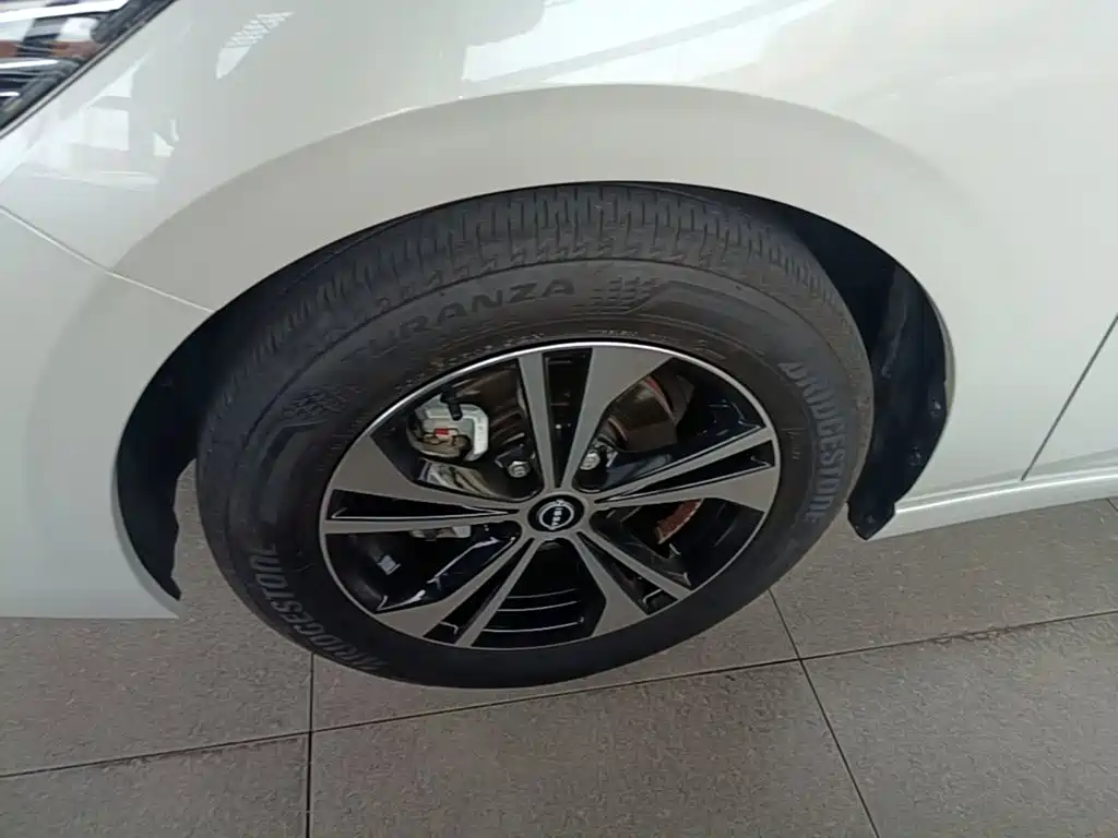 Nissan SYLPHY, миниатюра 23