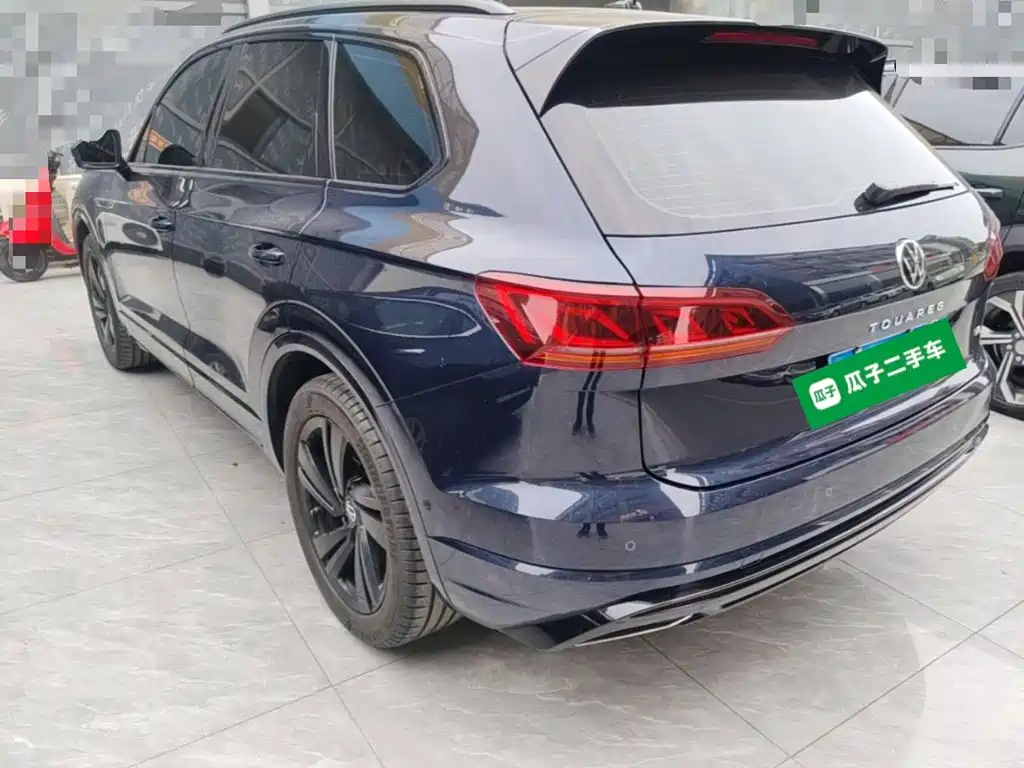 Volkswagen Touareg 2024 2023 3.0TSI R-Line Black Sports Package