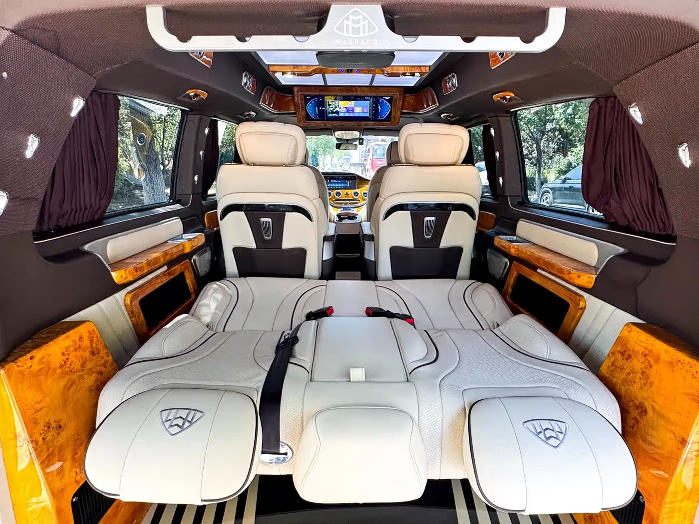 Mercedes-Benz Vito 2023 2.0T Elite 7-Seater фото 26