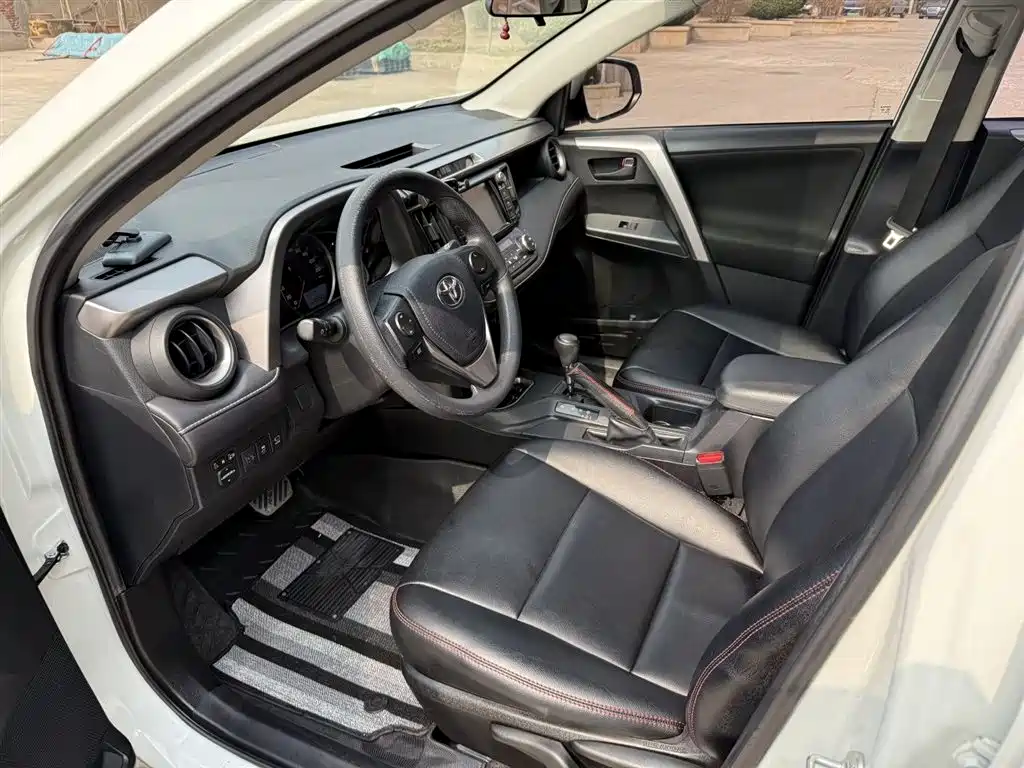 Toyota RAV4 Rongfang 2019 2.0L CVT 2WD Pioneer Version China V фото 20