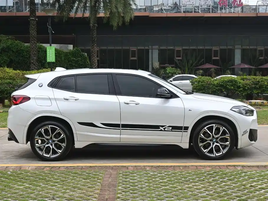 BMW X2 2021 Facelift xDrive25i Shadow Night Edition фото 6