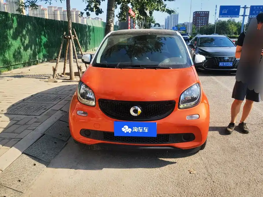 smart forfour 2019 2018 0.9T 66kW Pioneer Edition