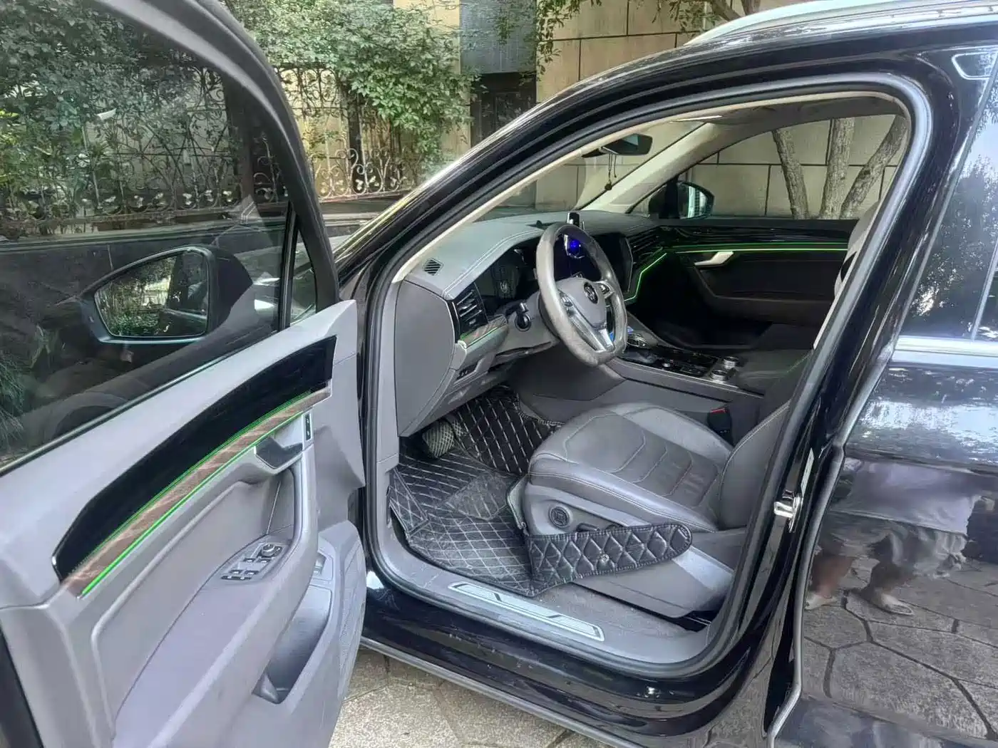 Volkswagen Touareg 2019 2019 2.0TSI Sharp Wing Edition China VI