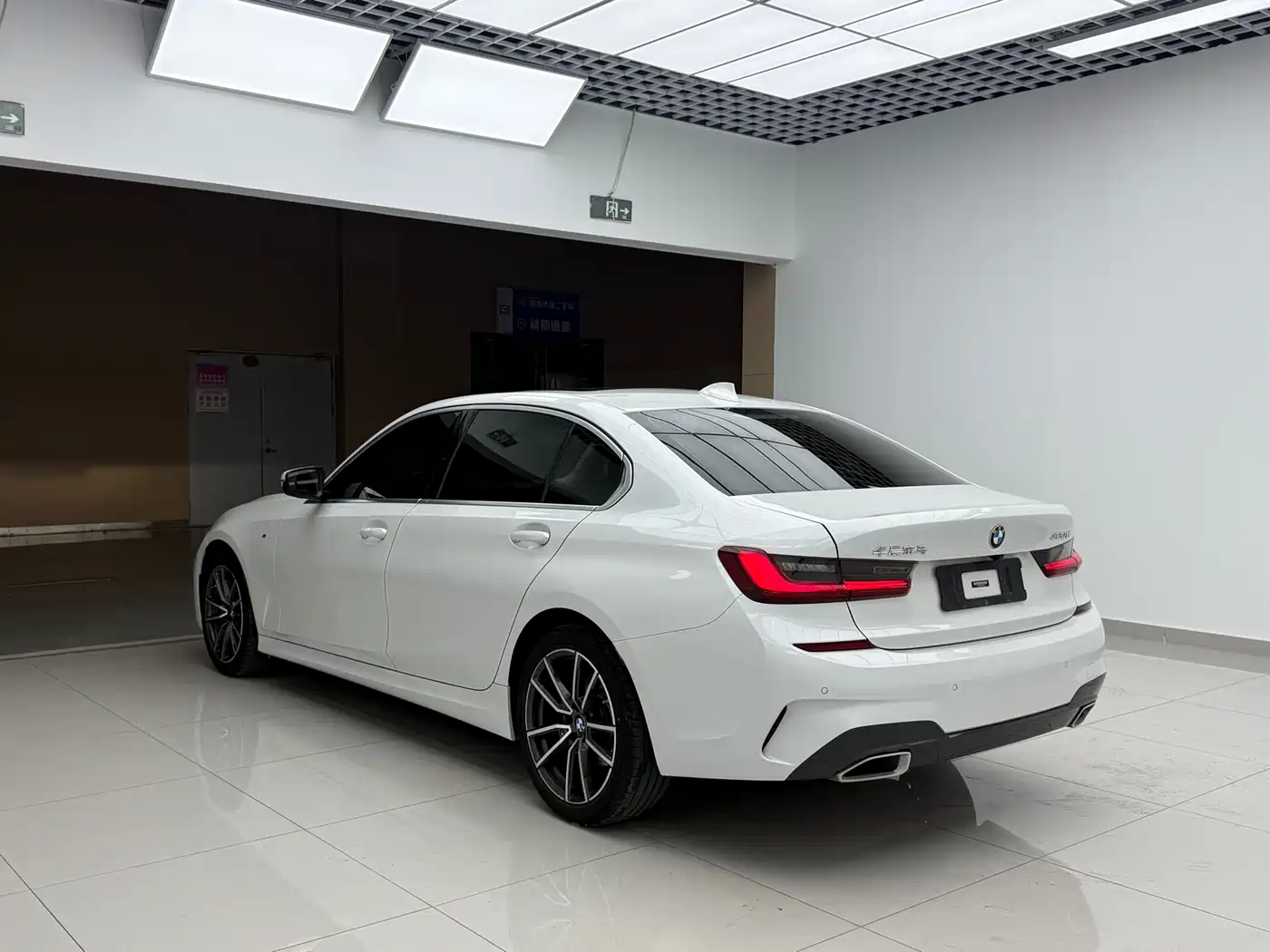 BMW 3-SERIES