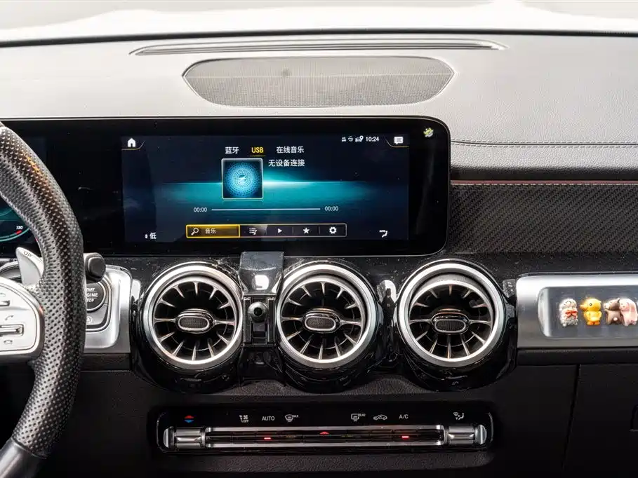 MERCEDES-BENZ GLB AMG