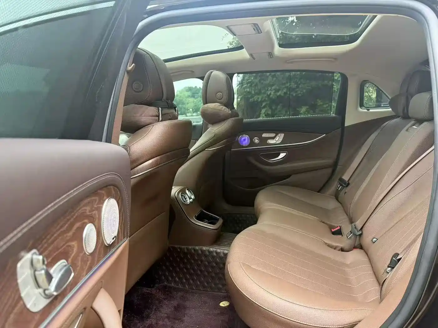 Mercedes-Benz E-Class 2023 Facelift E 300 L Luxury фото 3