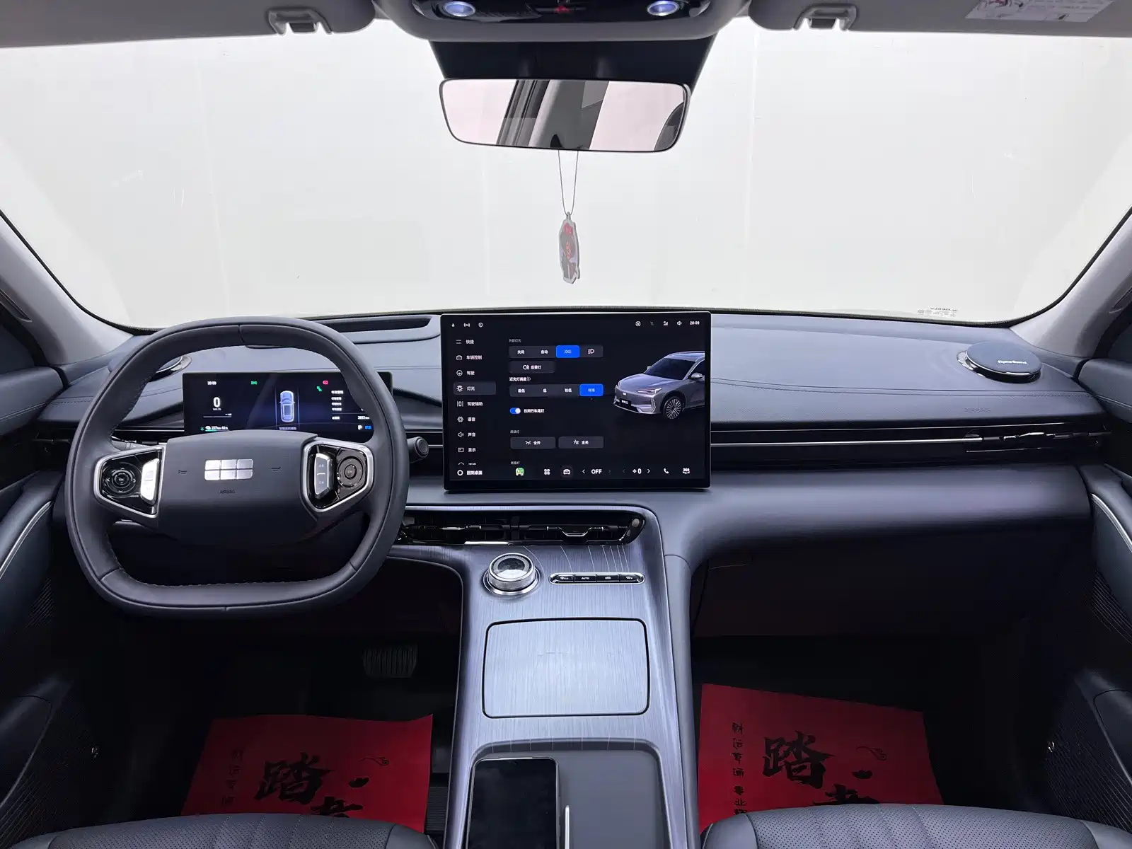 Фото 20 - Geely Galaxy Galaxy E5