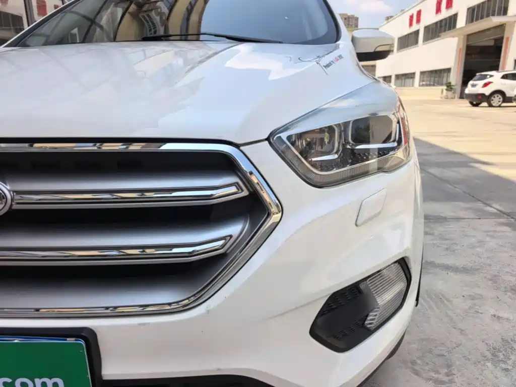 Photo 24 - Ford Kuga