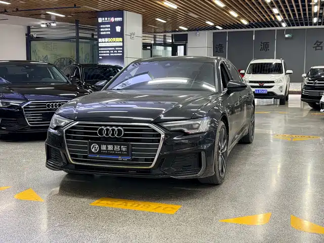 Audi A6L 40 TFSI, Люкс Драйв