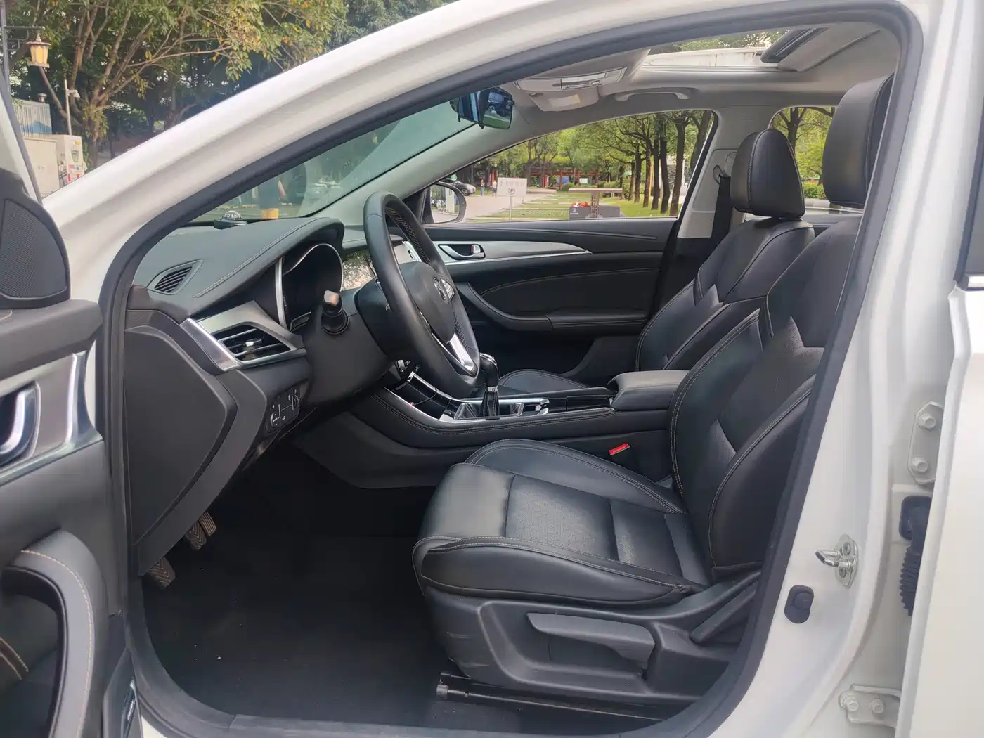 Changan Eado 2019 2018 High Energy Edition 1.6L GDI Manual Pioneer China V