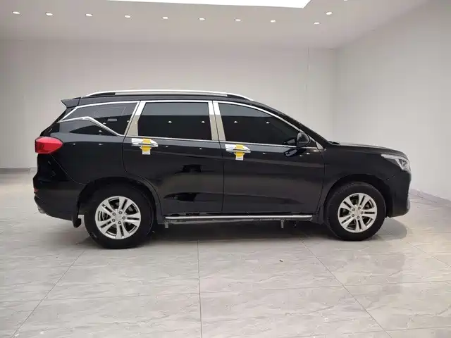 Фото 8 - Haval M6