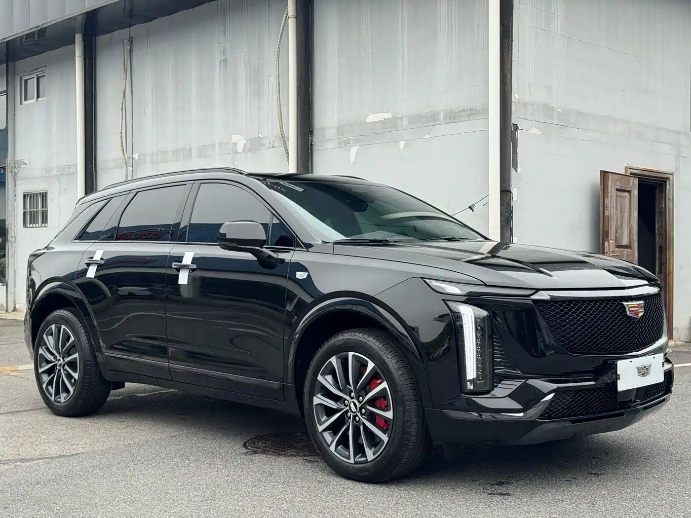 Cadillac XT5 2025 2.0T Premium Model фото 3