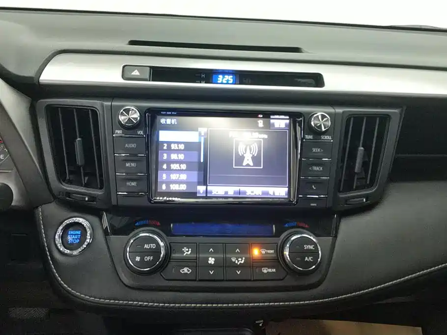Toyota RAV4 Rongfang 2016 2.0L CVT 2WD Trend (China V) фото 13