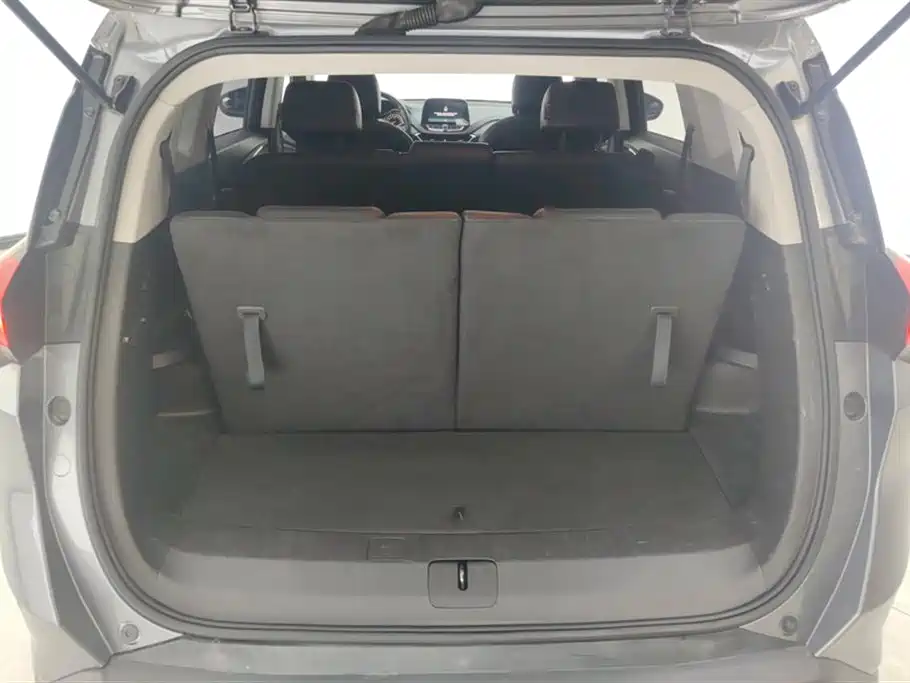 Chevrolet Volando 2018 Redline 530T Auto Premium Edition (5+2 seater) China V фото 4