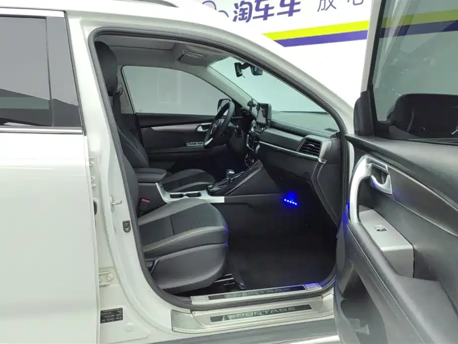 Kia Sportage 2018 2.0L Automatic Smart Luxury (China V) фото 8