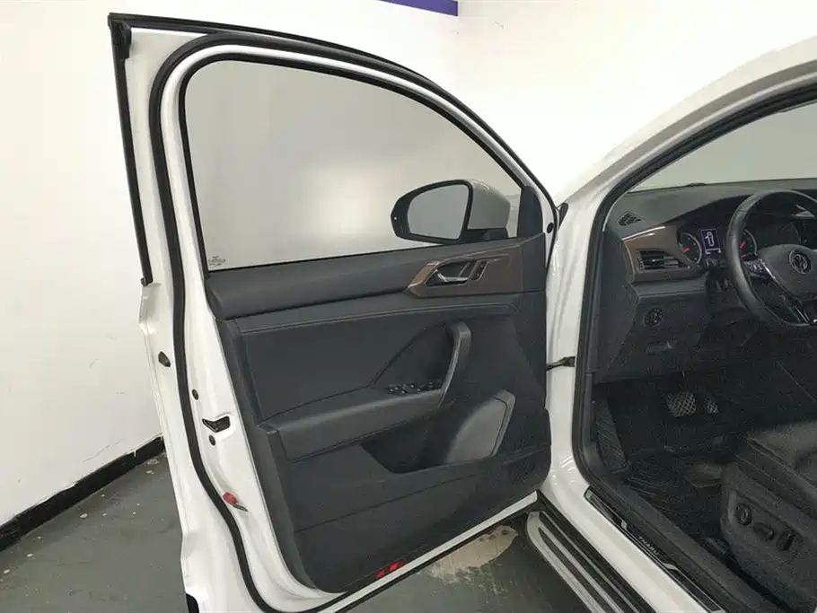 Volkswagen Tharu 2021 280TSI 2WD Luxury Plus фото 7