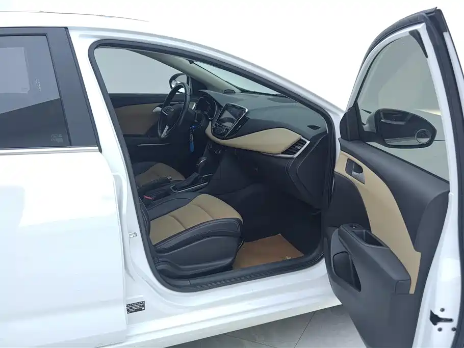 Chevrolet Monza 2022 320 Automatic Enjoyment Sunroof Edition фото 8