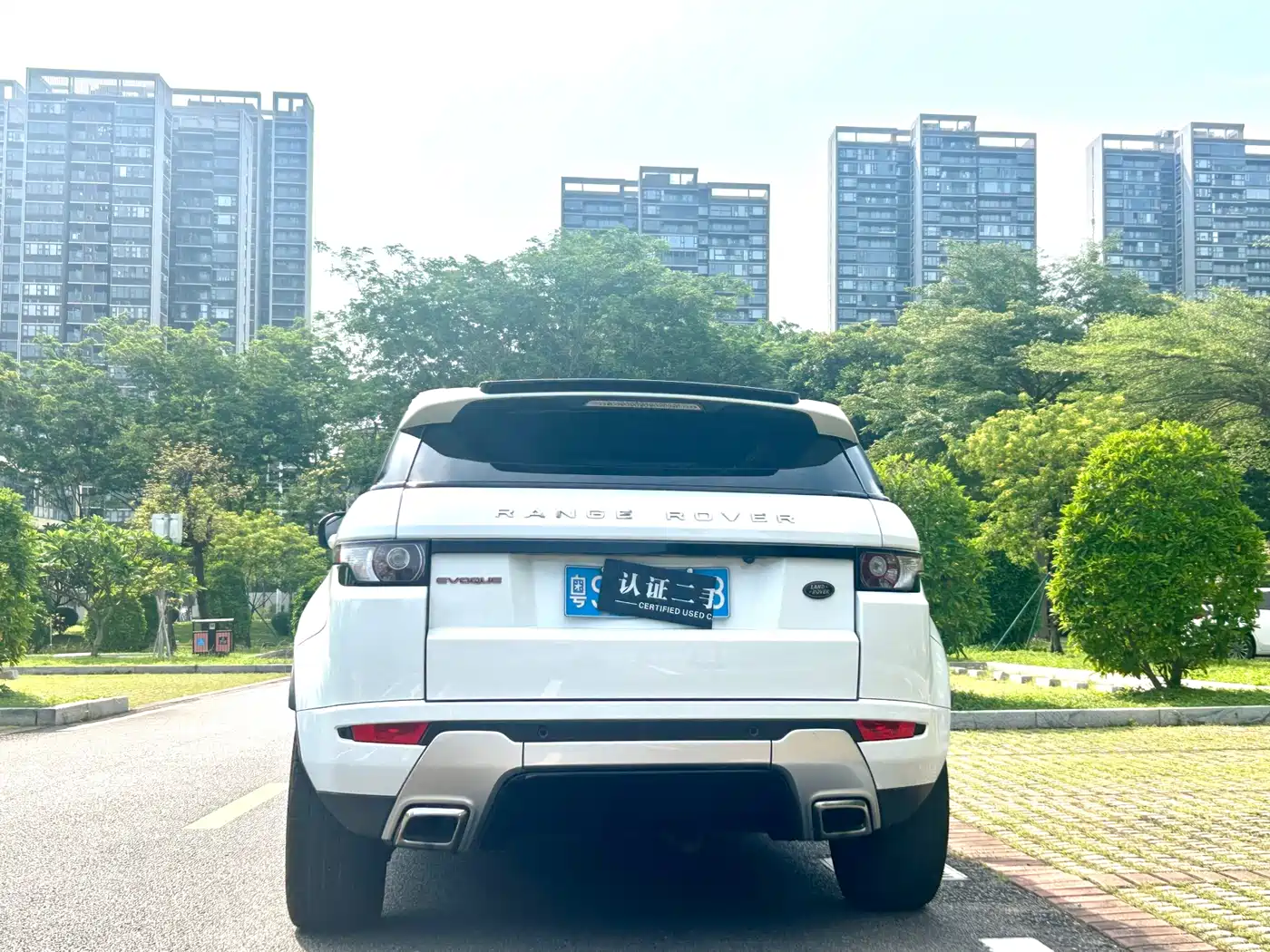 Land Rover Range Rover Evoque (Import) 2013 2.0T 5-door Dynamic Edition фото 7