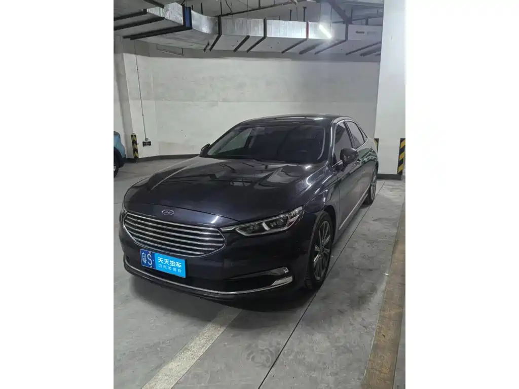 Фото 1 - Ford Taurus