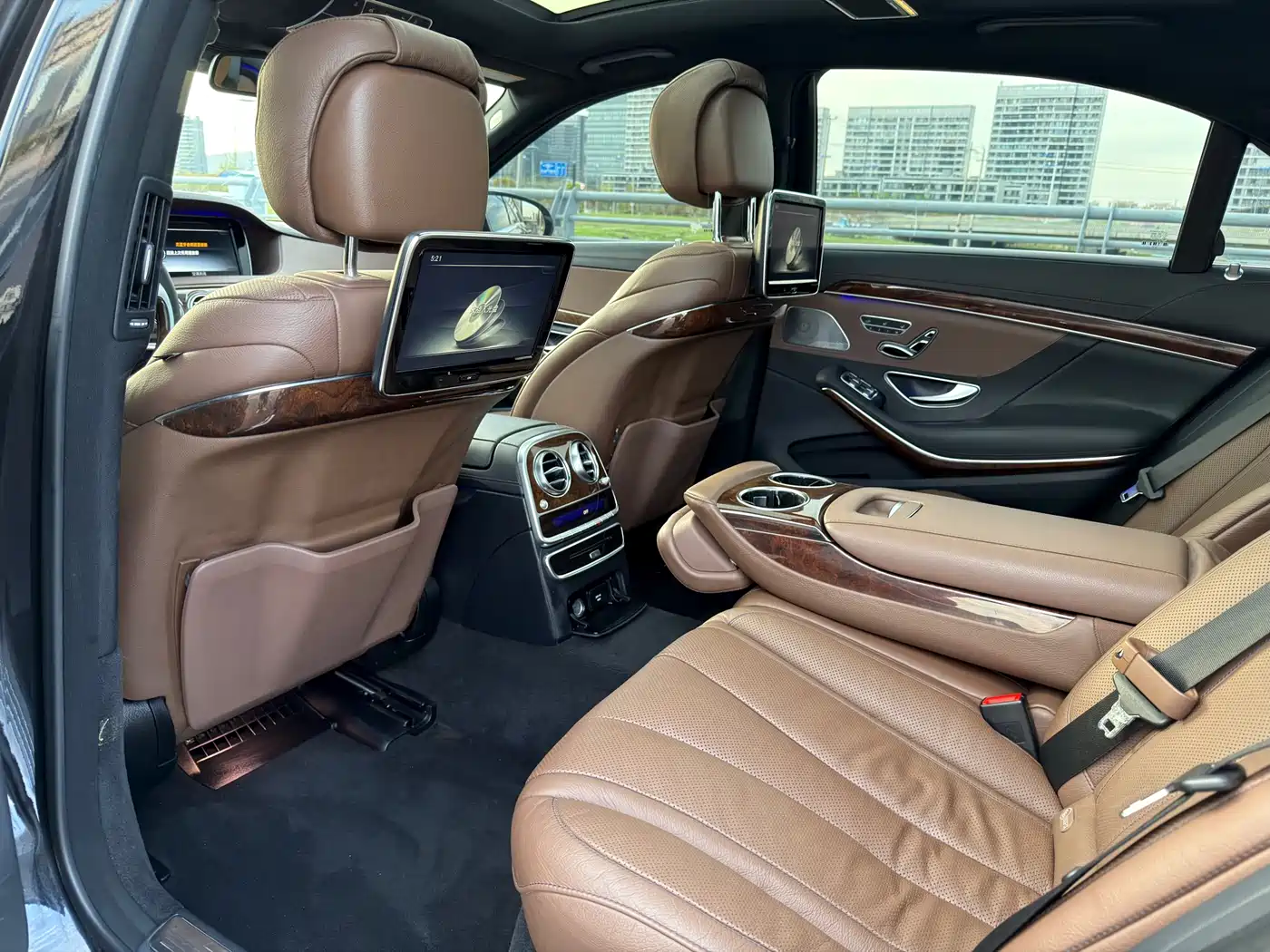 Mercedes-Benz S-Class 2016 S 320 L Luxury фото 9