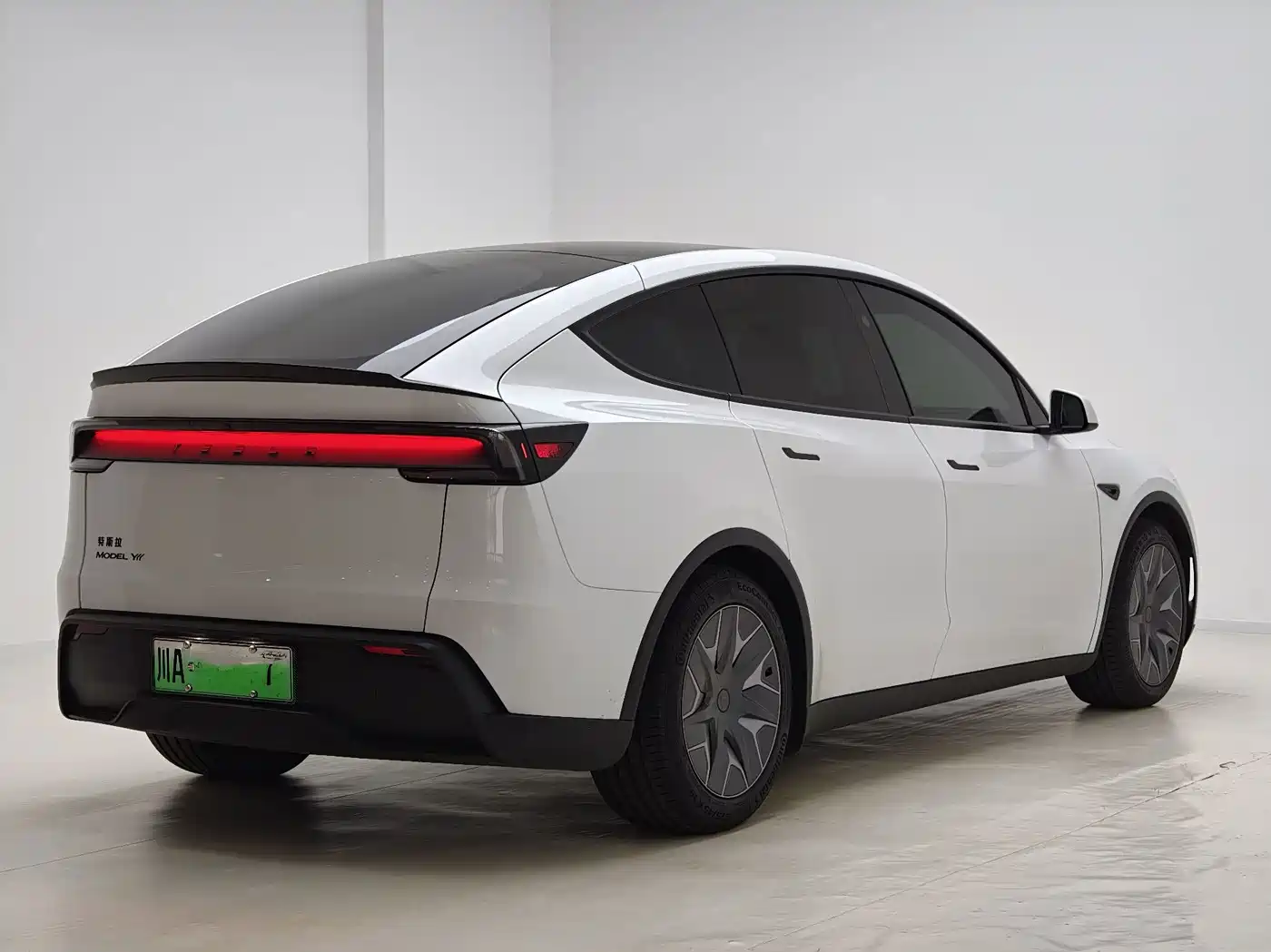 Tesla Model Y L 2026 2025 Facelift Long Range AWD