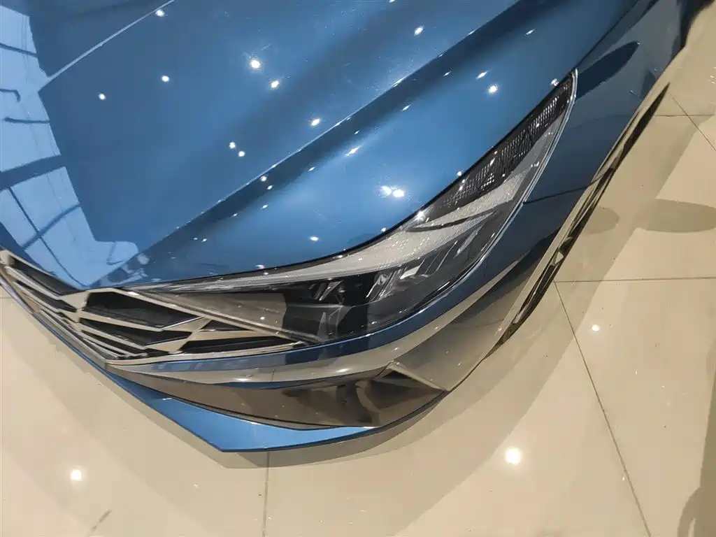 Hyundai Elantra 2021 1.5L CVT GLX Elite Edition фото 24