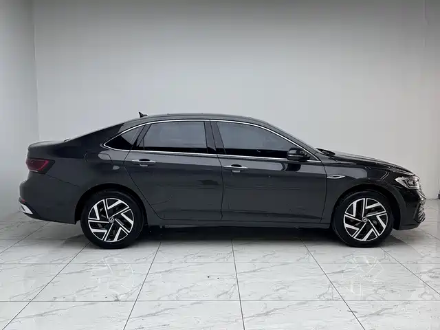 Volkswagen Sagitar 2024 300TSI DSG Surpass Edition фото 5