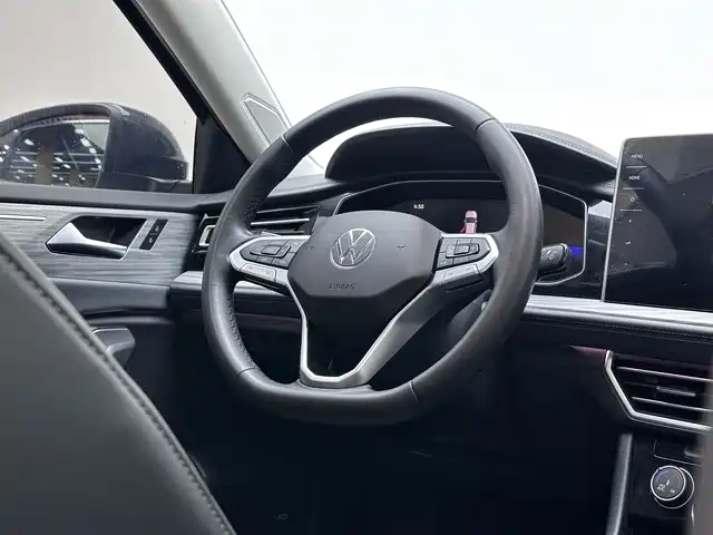 Volkswagen Sagitar 2024 300TSI DSG Surpass Edition фото 15