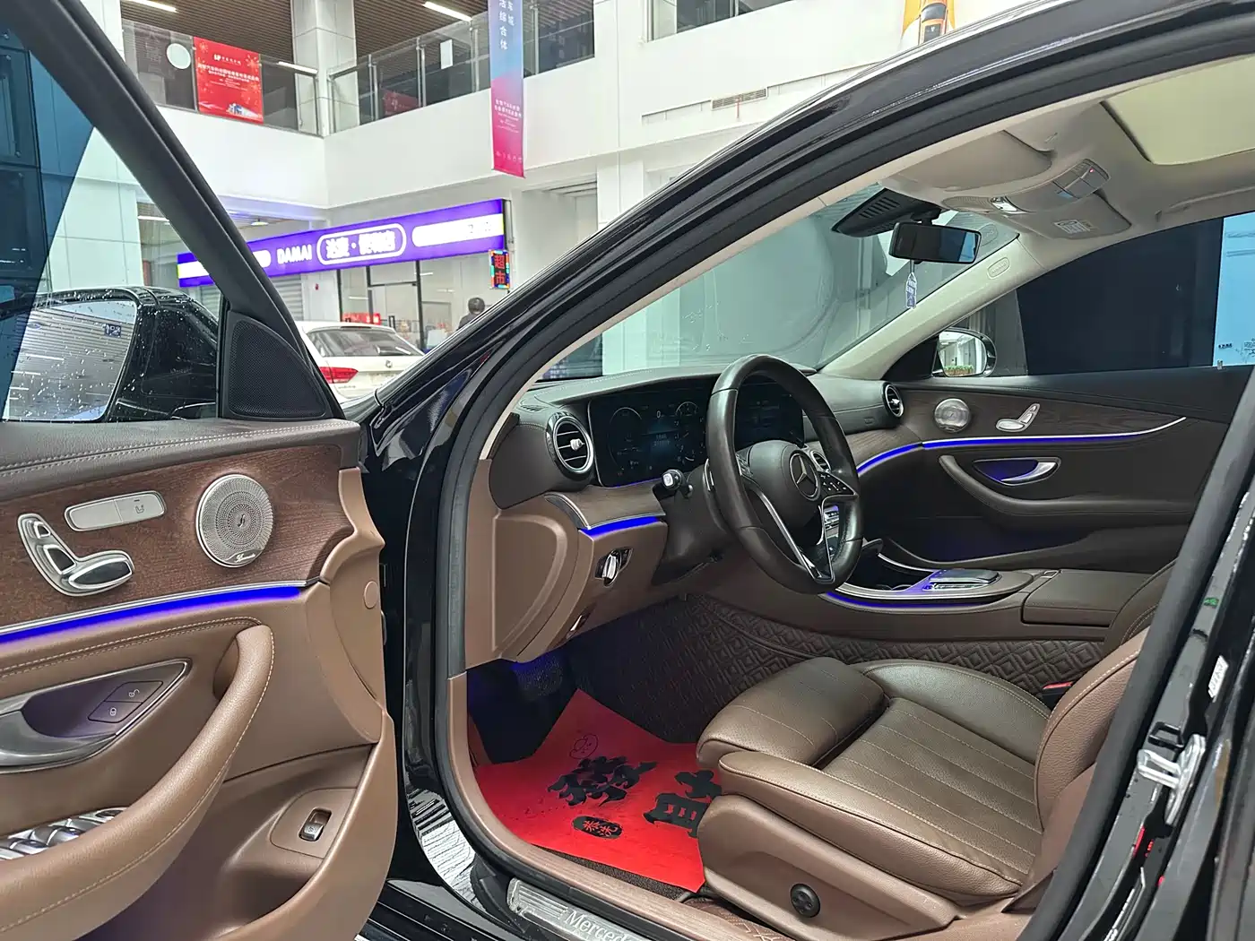 Mercedes-Benz E-Class 2023 E 260 L фото 9