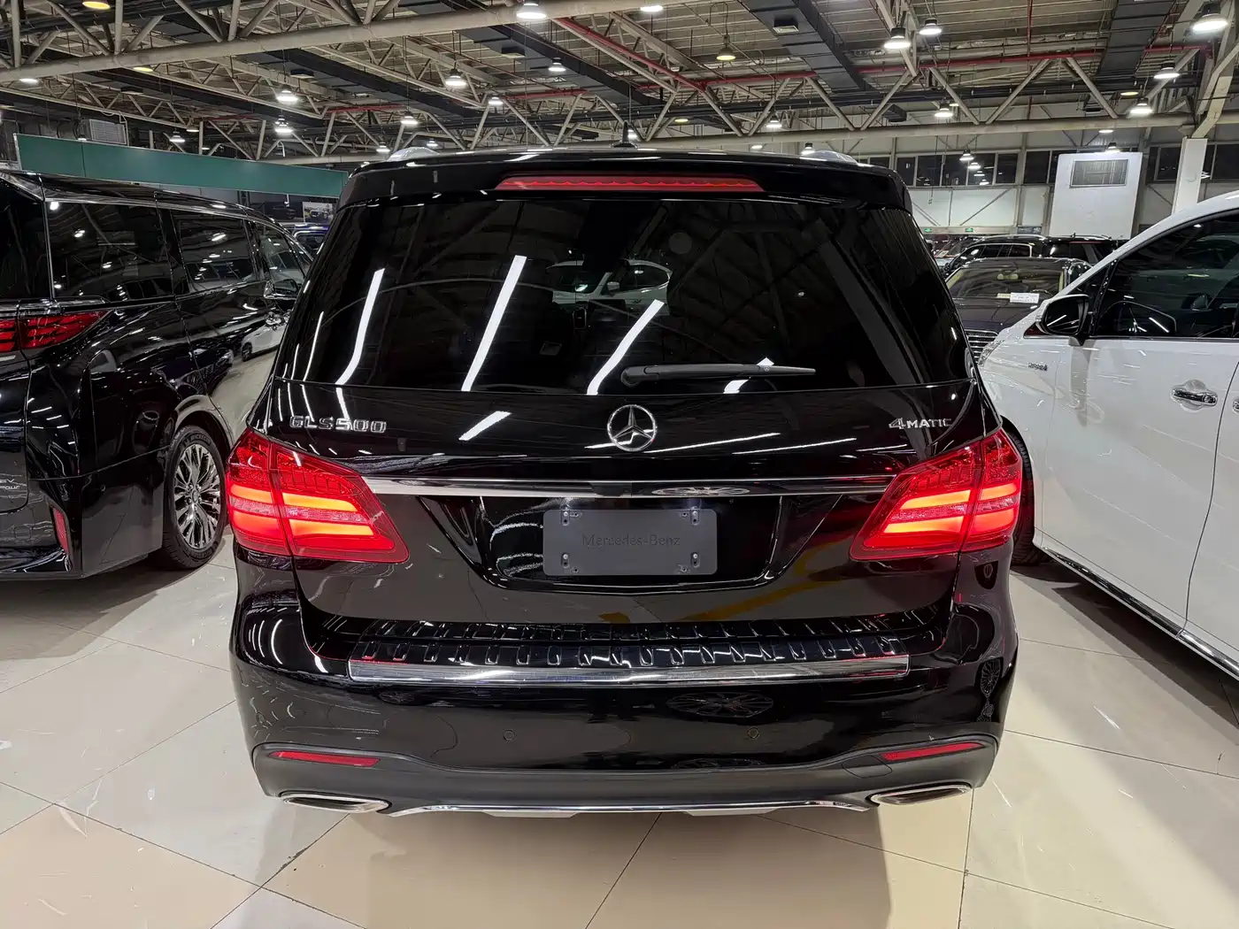 Mercedes-Benz GLS 2018 Facelift GLS 400 4MATIC Luxury фото 5
