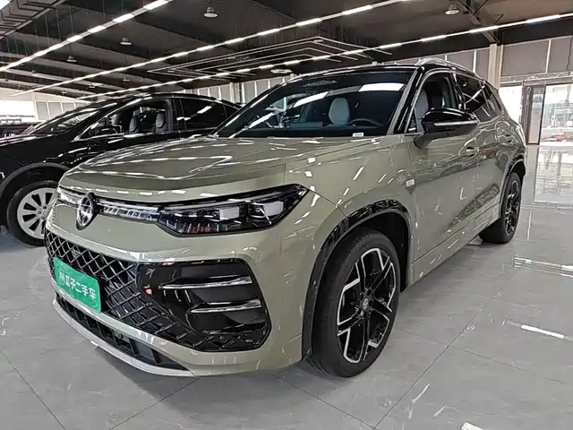  Volkswagen Tayron 2025 Model Tayron L 380TSI 4WD Luxury Easy Package