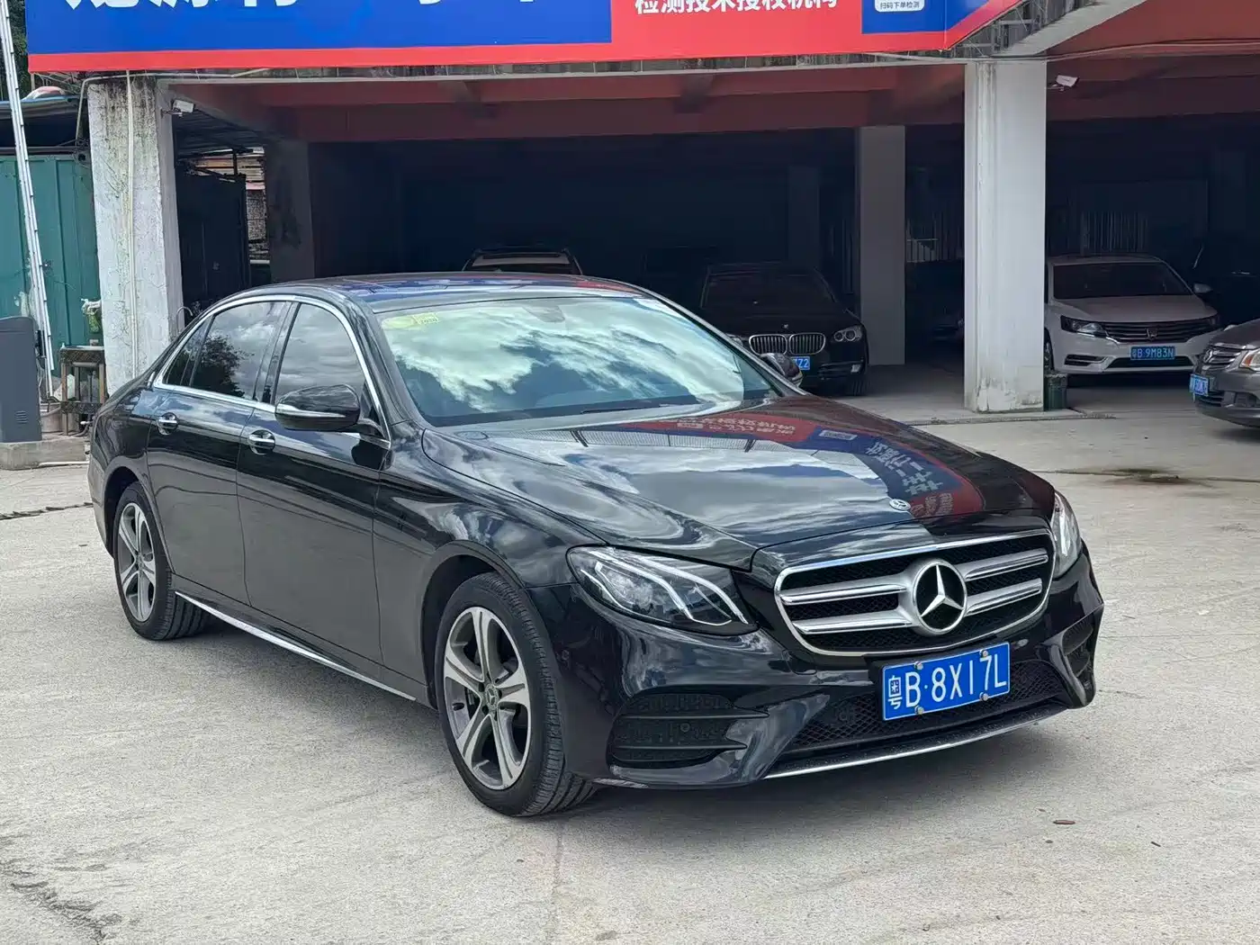 Mercedes-Benz E-Class 2016 E 200 L Sport Type фото 3
