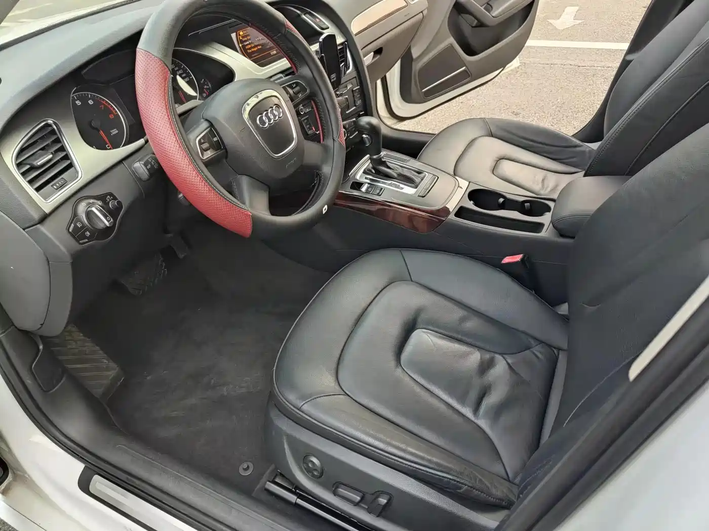 Audi A4L 2012 2.0 TFSI Auto Standard фото 11