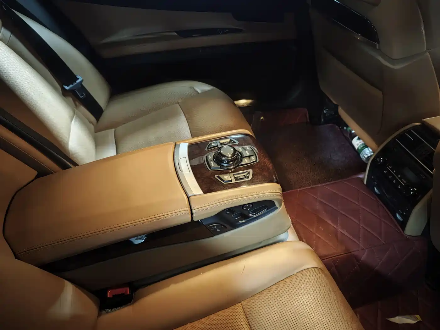BMW 7 Series 2012 760Li 25th Anniversary Limited Edition фото 7